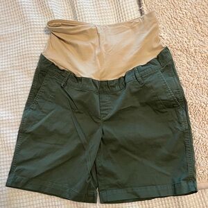MATERNITY | GAP High Waist Green Maternity Shorts